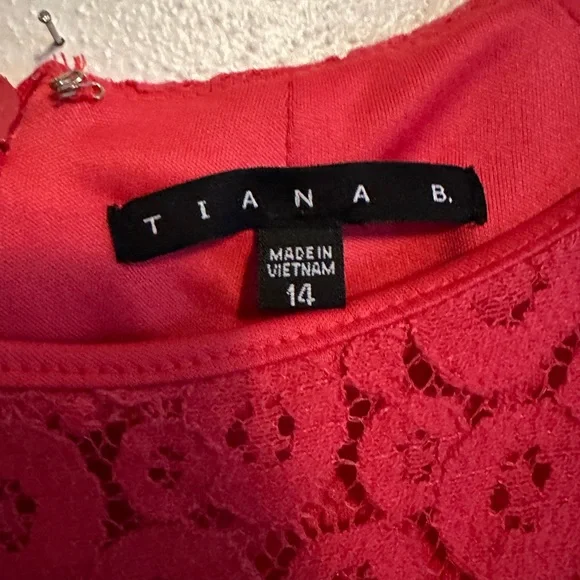 Vintage Lace Pencil Dress size 14 - Picture 3 of 3